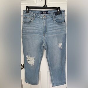 NWT Hollister Ultra High-Rise Dad Jeans!
